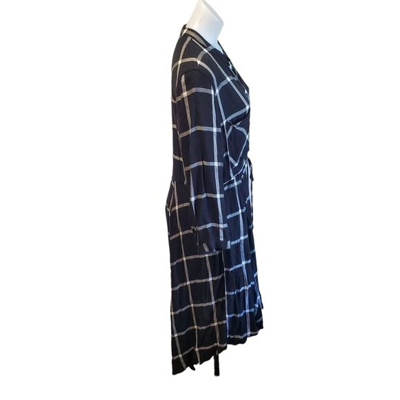 Altard State Medium Black & White Plaid Button-Down Midi Dress With Tie Waist - Picture 3 of 10